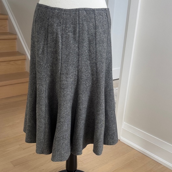 MICHAEL Michael Kors Dresses & Skirts - Michael Michael Kors Grey Wool Herringbone A-Line Skirt Size 8
